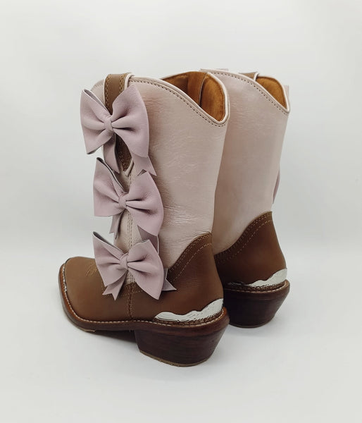 VAQUERA BOOTS 🤠🎀 preorders will be sent from the 17th of July