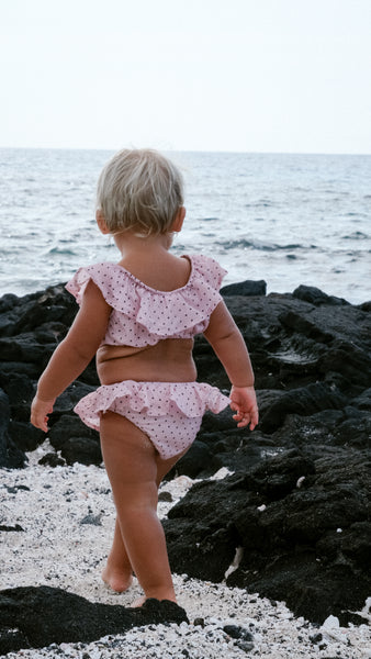 DOT DOT KINI