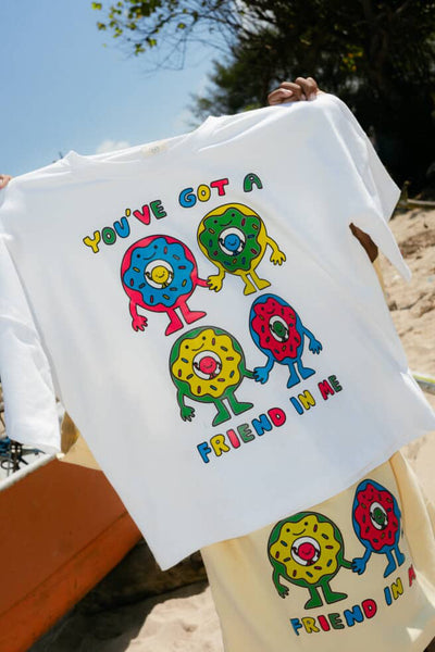 OVERSIZED FRIENDS TEE