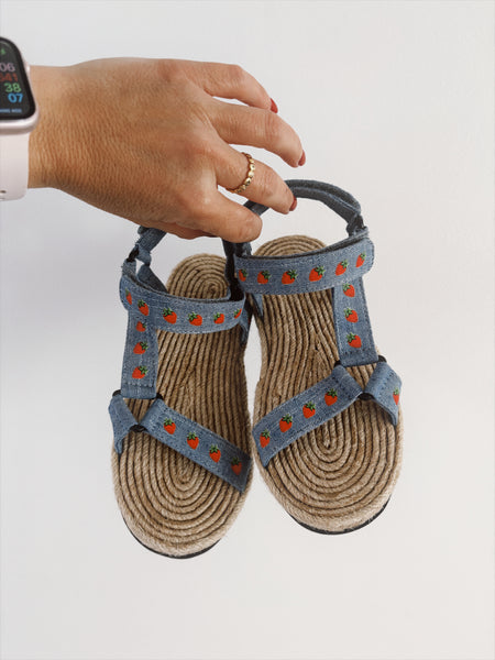 PREORDER- FRAISE SANDALS