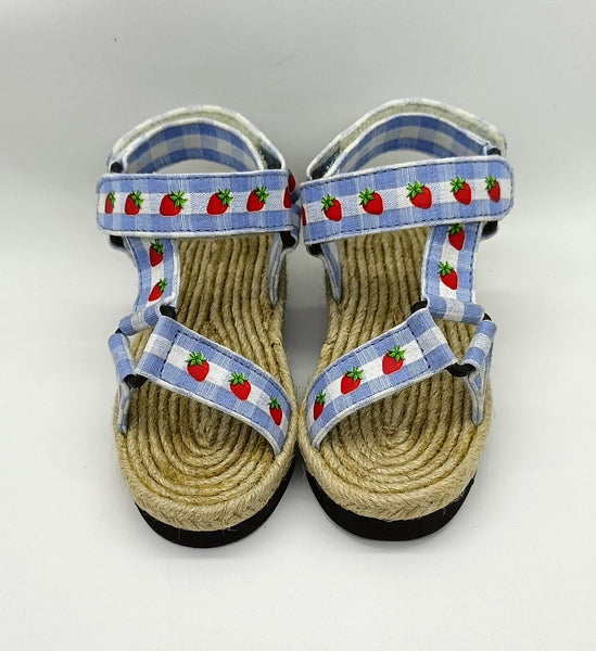PREORDER- FRAISE SANDALS